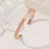 Pulsera Abierta en Forma de C de Acero Inoxidable de Venta Caliente Transfronteriza, Pulsera de Acero al Titanio Grabada a Doble Cara, Pulsera que No se Desvanece, Sensación de Alta Gama para Mujeres