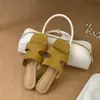 Primeiro Encontro: Sandálias de salto plataforma em camurça, estilo francês, nicho, com bico aberto, perfeitas para primavera e verão, versáteis para o trabalho e ideais para a praia ou beira-mar, com bico quadrado