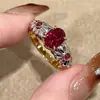 Anillo Popular Estilo Vintage Forma de Margarita de Xiaohongshu, Anillo Rojo Sangre de Paloma, Exquisito Anillo de Dedo Índice Margarita Llama Roja