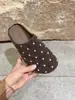 Primeiro Encontro Coleção Sapato Birkenstock de Solado Grosso com Bolinhas Bico Fechado Meio Chinelo Feminino 2026 Outono Peça Externa Slip-On Mulas Versáteis
