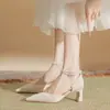 Novos Saltos Altos Pérola Estilo Francês Primavera/Verão 2026 para Mulheres, Bico Fino, Salto Fino, Versátil com Vestidos, Sandálias Fechadas Vazadas para Mulheres