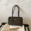 Bolsa de axila estilo garota hot retrô Shuai Mi Jia, bolsa Boston baguette, bolsa de axila estilosa e moderna, bolsa de ombro