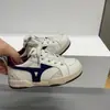 Zapatillas casuales nuevas de colores elegantes para niños, nueva versión coreana otoño 2026, zapatillas de correr clásicas versátiles para niños y niñas