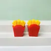 Simulação de comida e brincadeira cor Batatas fritas quente diy acessórios creme caseiro cola capa de celular placa de estacionamento desktop pequenos ornamentos
