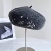 Boina de Lana Bordada de Margarita Tridimensional para Mujer, Sombrero de Punto Cálido para Otoño e Invierno, Estilo Chino, Sombrero de Azafata, Sombrero de Pintor, Moderno