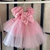 Vestido de menina rosa com laço grande, vestido de princesa com mangas bufantes e lantejoulas, saia de tule fofa para festas de aniversário e desfiles de daminhas