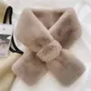 Bufanda de protección para el cuello de invierno para mujer de color liso y peluda, linda coreana para estudiante, imitación de conejo Rex, felpa gruesa y cálida, bufanda cruzada