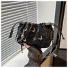 Bolso de Hombro Cruzado Tipo Cubo con Cadena de Gran Capacidad con Pliegues y Cordón Ajustable Sencillo y Elegante Tendencia Coreana Individual Verano 2024