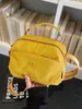 Bolso cruzado ligero de nailon para mujer con cremallera, bolso pequeño multicapa simple, bolso de hombro casual para el día a día