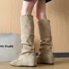 2026 Nuevas Botas de Gamuza Color Caqui con Aumento Interno de Altura Botas de Caballero Oeste Botas de Tacón Grueso Moldeadoras de Piernas para Mujer