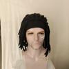 El Gorro con Rastas Resaltado Se Puede Usar Directamente Sobre la Cabeza, Lo Cual Es Conveniente y Sin Complicaciones.. Es una Elección para Fashionistas Vanguardistas y con Estilo