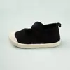 Zapatos de Lona Antipatadas de Punta Cerrada de Moda para Niños y Niñas, Zapatos Bajos de Lona Blanca Casual con Velcro y Suela Suave de TPR para Verano