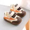 Tênis Esportivo Infantil para Primavera e Outono, Tênis Antiderrapante para Meninos, Sapatos de Caminhada com Solado Macio, Tênis Casuais Respiráveis de Malha para Meninas