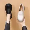 Sapatos femininos de sola macia, sapatos de enfermeira baixos, novos mocassins outono 2026, sapatos de trabalho confortáveis da moda britânica, sapatos de salto baixo femininos