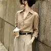 Camisa minimalista de lino de alta gama para mujer, de manga larga, nueva camisa de algodón y lino color café para primavera/otoño, top sofisticado estilo "old money"
