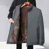 Nueva Chaqueta de Hombre con Cuello Alto 2025 Otoño e Invierno Forrada de Polar Engrosada Cálida Ropa de Padre Chaqueta Casual de Negocios Ropa de Hombre
