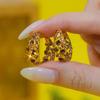 Brincos Populares de Strass Dourado para Mulheres, Modernos e Versáteis, Brincos Argola Exagerados com Detalhes de Diamante, Joias da Moda Atacado Novos Modelos