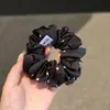 Scrunchie de bolinhas novo para 2026 com um toque vintage e sofisticado, design único, acessório de cabelo para rabo de cavalo plissado