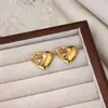 Pendientes Geométricos Sencillos en Forma de Corazón Chapados en Oro de 18 Quilates para Mujer, Modernos de Acero Inoxidable Incrustados con Perlas, Pendientes Elegantes, Nuevo Estilo