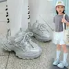 Zapatos Deportivos Transpirables de Malla para Niñas Verano Nuevo Estilo Zapatos Tipo Papá para Niños Moda Suela Suave Niños Medianos y Grandes Zapatos Casuales para Niñas