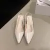 Sandálias de salto agulha com bico fechado e traseiro aberto para comércio exterior, sapatos de salto alto finos e de bico fino para mulheres, novos sapatos de salto alto finos e de bico fino para primavera e verão de 2025