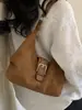 Bolso plisado para mujer, gran capacidad, nuevo bolso de hombro casual otoño/invierno 2026, textura de alta calidad, adecuado para ir al trabajo