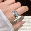 Anillo de fuegos artificiales elegante y exquisito para mujer, lujo ligero, moderno, único, anillo abierto versátil, borde ancho, anillo de moda para el dedo índice de celebridad de internet