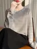 Diseño de nicho hueco, cuello redondo con cuentas, versátil, suave, tacto de alta gama, elegante camiseta de manga larga de Lyocell Tencel