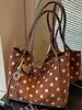 Bolso de mano único y elegante de lunares para mujer, nuevo bolso de hombro casual de moda 2026, bolso de gran capacidad para el trabajo