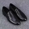 Mocasines sin cordones, Zapatos casuales de cuero para hombre, Zapatos transpirables para estar en casa, Zapatos de papá, Zapatos tipo gorro versátiles de nueva moda