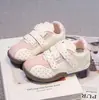 Moda Feminina Estilo Coreano Estilo Ins Velcro Casual Cano Baixo Tênis de Skate Infantil 2026 Primavera/Outono Novos Tênis Esportivos
