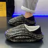 Nuevas Pantuflas de Algodón para Hombre de Otoño e Invierno con Suela Gruesa de Eva, Felpa y Cálidas, Adecuadas para que las Mujeres las Usen Afuera, Zapatos de Algodón para Hombre al por Mayor