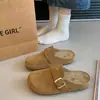 Mules femininas simples estilo Birkenstock retrô, novo modelo outono 2026, com sola grossa, que aumentam a altura, sola macia, versáteis, bico fechado, sapatos para casa