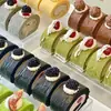 Caja de Empaque para Rollo de Pastel Rollo Suizo Japonés Corte Piel de Tigre Abrazo Rollo Postre Occidental Horneado Pastelería Caja de Pastel de Durazno