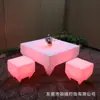 Juego de Mesa y Sillas de Plástico LED de Colores, Combinación de Mesa Cuadrada Blanca y Sillas Cuadradas, Muebles Creativos Impermeables para Exteriores