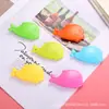 Mini cuchillo de dibujos animados, pequeño y portátil, para desempaquetar, con forma de zanahoria, delfín y ballena, para cortar papel, para estudiantes.
