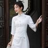 Cheongsam mejorado 2023, nuevo vestido de otoño de alta gama para chicas jóvenes, de media manga, para uso diario, de alta calidad y con sentido para mujeres