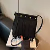 Bolsa Transversal Retro Nicho Exquisita 202 Suede Veludo Novo Estilo Bolsa Feminina Estilo Popular Versátil Bolsa Transversal Franja Tote