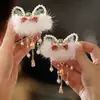 Horquilla Versátil de Estilo Tradicional Chino Hanfu para Año Nuevo con Borlas y Bolas de Pelo, Pinza para el Cabello Exquisita y Linda para Niñas