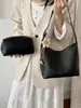 Bolsa de Hombro Cruzada de Verano 2026 Estilo Nuevo Perezoso Retro de un Solo Hombro Debajo del Brazo Bolso Cruzado Simple de Moda para Viajes de Oficina