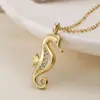 Bestseller Transfronterizo Aogu Estilo Oceánico Chapado en Cobre Oro Real Zirconia Colgante de Caballito de Mar Collar para Mujeres, Cadena de Clavícula de Nicho