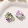 Fotografía: Chica Brillante y Linda con Flor de Huevo de Crema Racimo de Flores de Perlas Pendientes Dopamina DIY, Dijes para Zapatos, Accesorios para Anillos