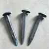 Acessórios para trilhos de mineração incluem pregos de trilho feitos à mão que evitam o deslocamento do trilho e são resistentes à quebra sob estresse.. Estes são pregos de trilho de ferrovia feitos à mão