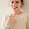 Suéter de Cachemira de Terciopelo Baicai con Cuello en V, Nuevo Llegado Otoño/Invierno 2026, Calado, Versátil, Tejido de Punto Trenzado, Moda, Top de Punto Versátil