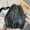 Calça de Moletom Listrada Coreana Forrada com Lã para Inverno Infantil Novo Estilo Estampa de Desenho Animado para Meninos e Meninas Casual Esportiva Solta Longa