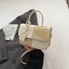 Diseño de nicho costuras de color contrastante bolso cuadrado pequeño portátil nuevo invierno 2024 moda coreana simple retro bolso de hombro