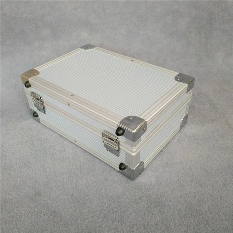 DCB3E2F62F40567F03E0387D3B3841