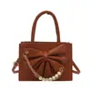 Bolsa Quadrada Pequena da Moda, Nova Bolsa de Mão Tendência Estilo Coreano com Corrente de Pérolas para Mulheres, Bolsa Transversal Versátil de Nicho para Mulheres, Novo Modelo