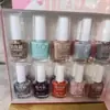 Esmalte de Unha Popular de 2023 Cor Principal Esmalte Oleoso É Forte e Não Descasca Atacado de Loja de Departamento de Dois Yuan