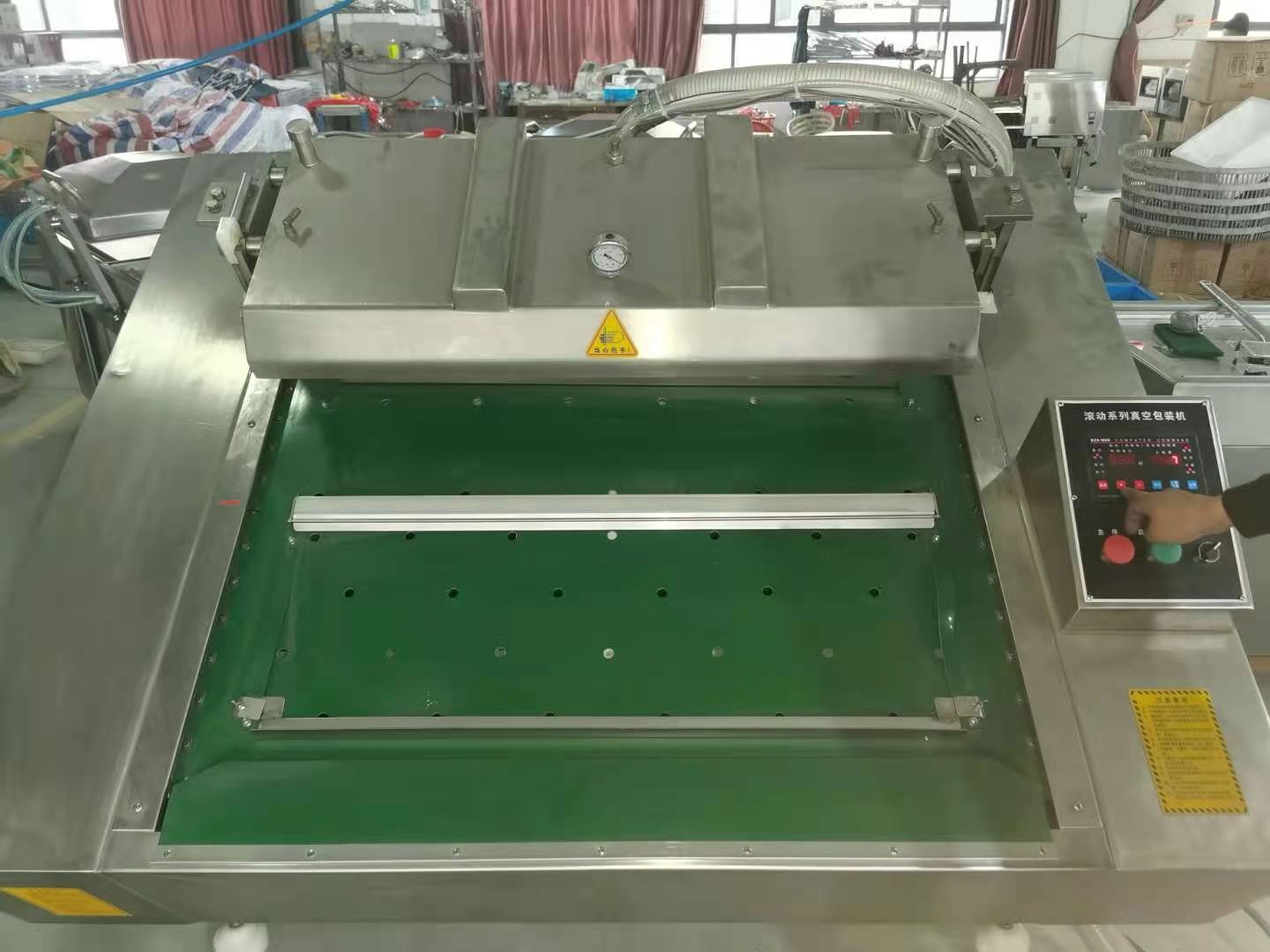 3504190f6000dce38c577bc74e6186